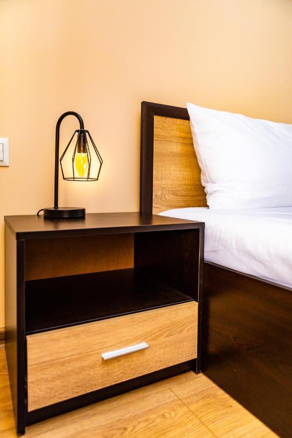 ספרבה בניה Forest Oasis Guest House Free Parking מראה חיצוני תמונה