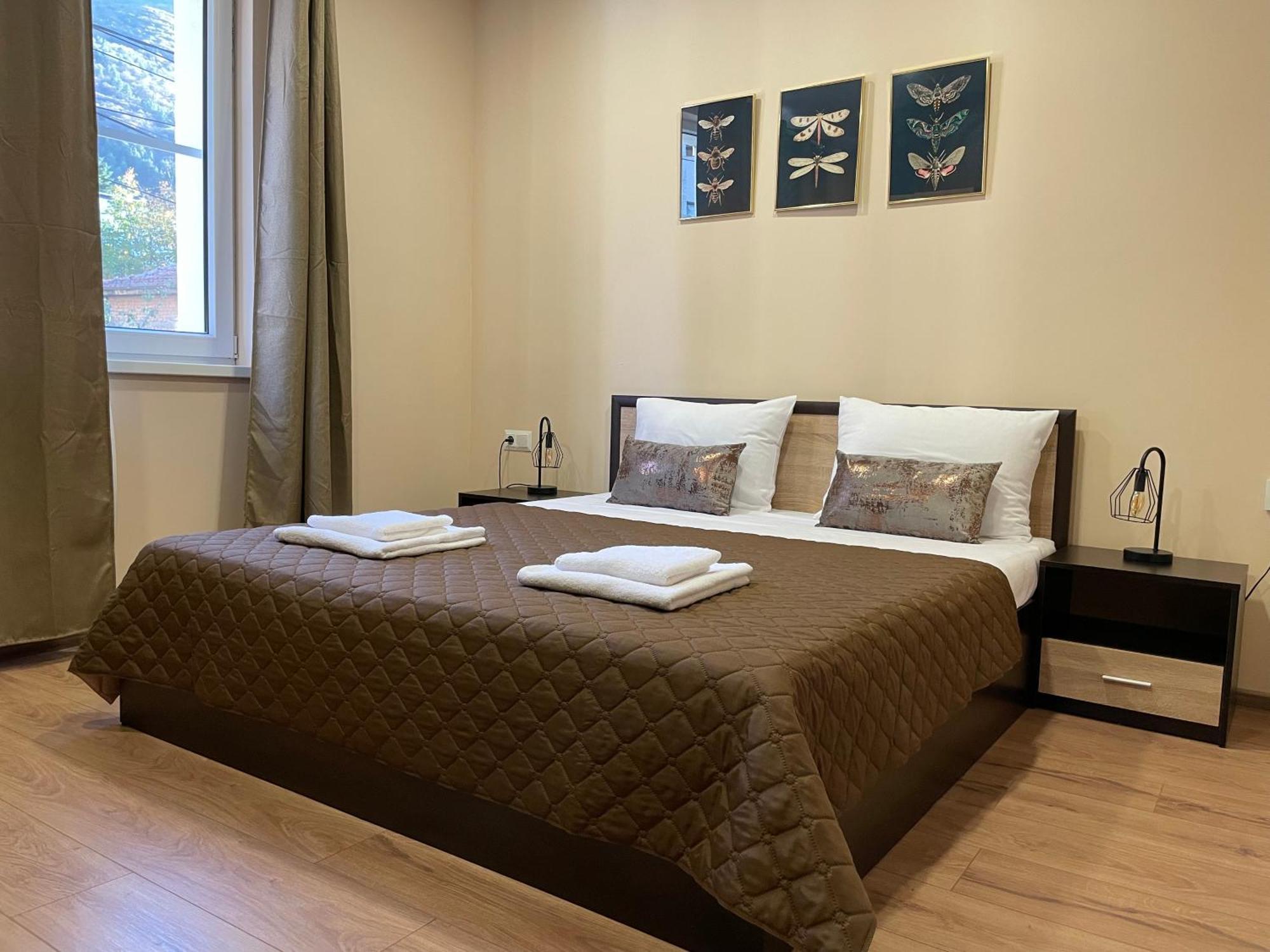 ספרבה בניה Forest Oasis Guest House Free Parking מראה חיצוני תמונה