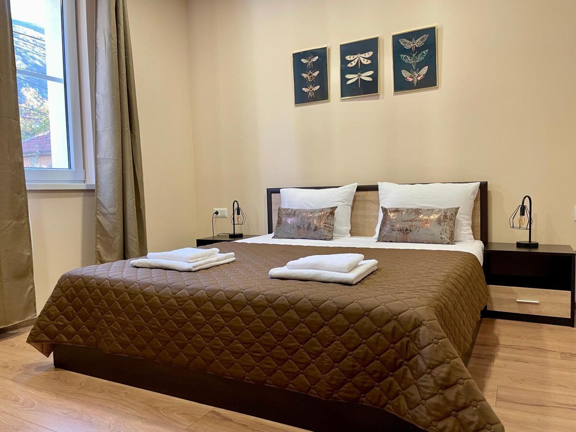 ספרבה בניה Forest Oasis Guest House Free Parking מראה חיצוני תמונה