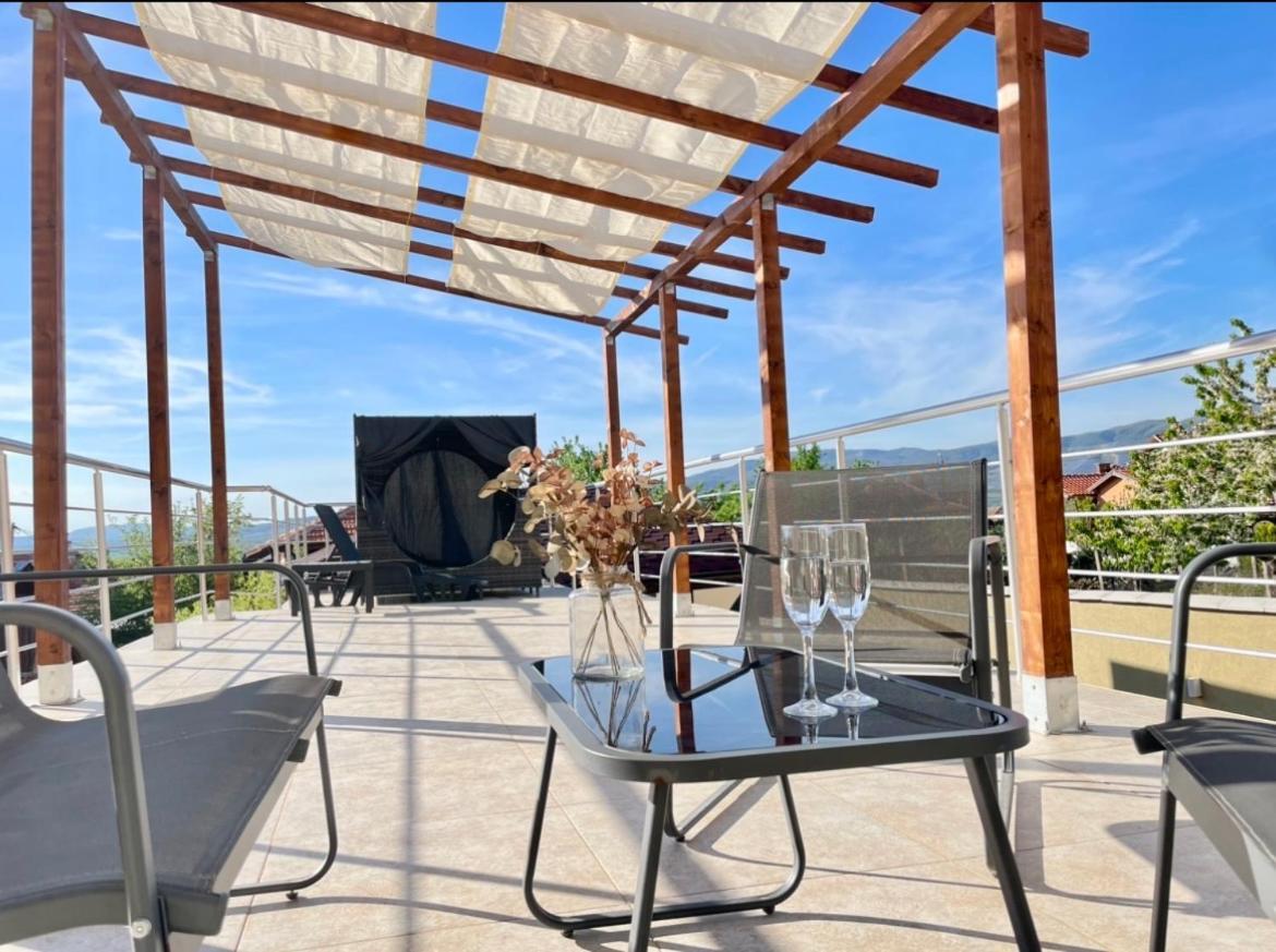 ספרבה בניה Forest Oasis Guest House Free Parking מראה חיצוני תמונה