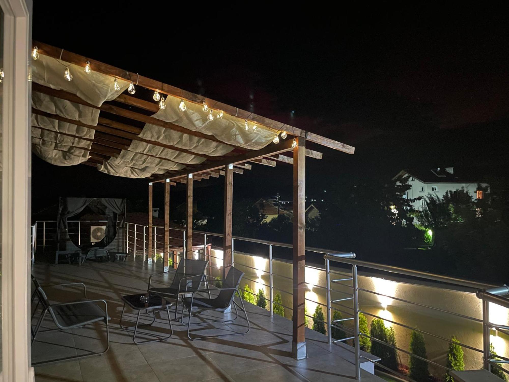 ספרבה בניה Forest Oasis Guest House Free Parking מראה חיצוני תמונה